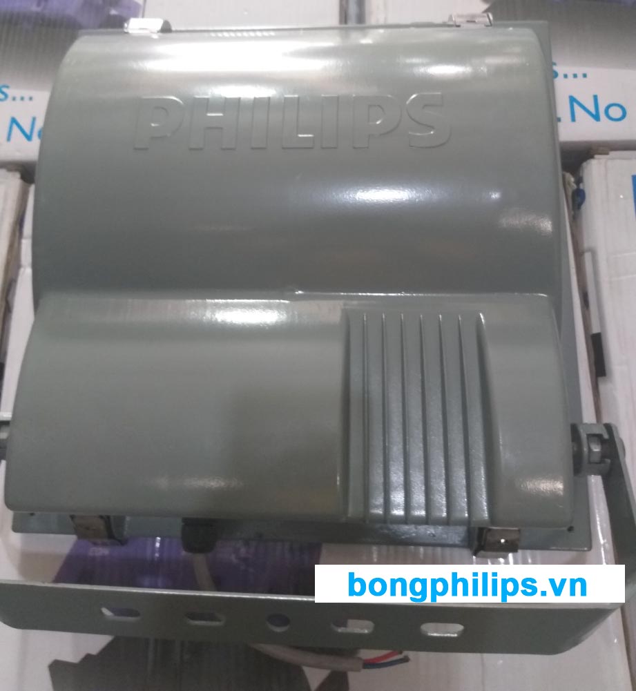 mat sau den pha cao ap contempo 400w philips